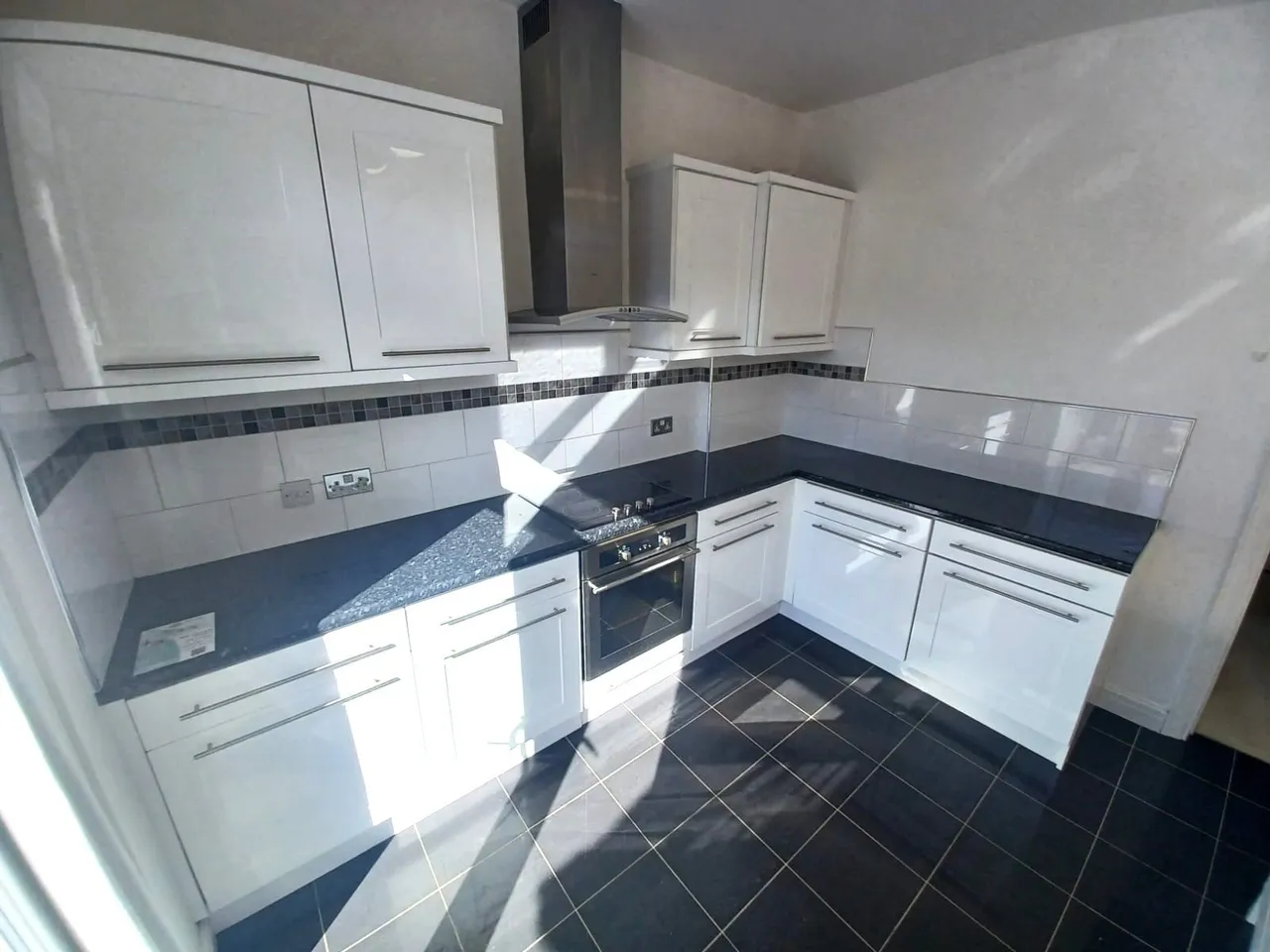 Shadwell Walk, Leeds, LS17, photo 9