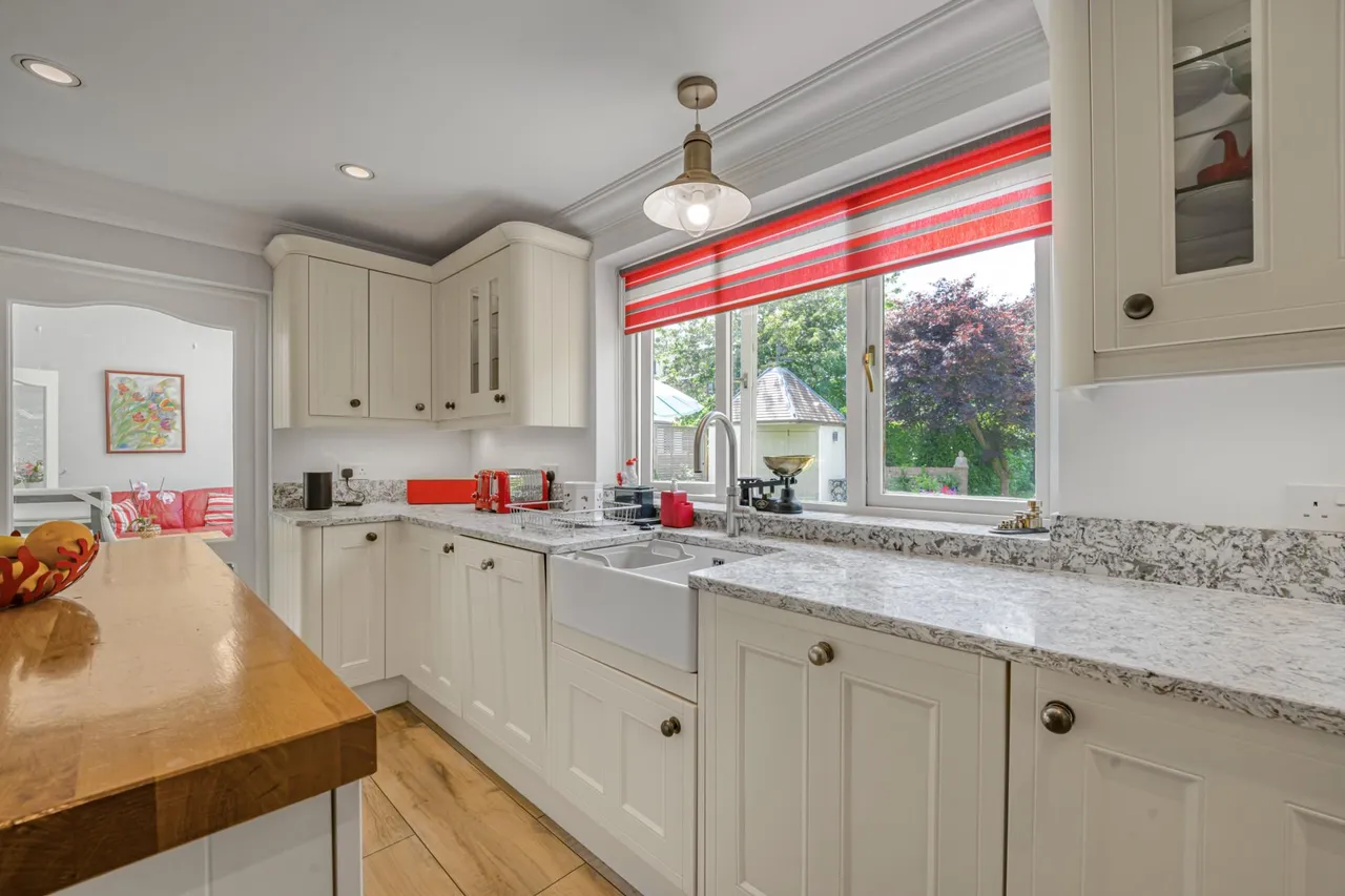 Mill Road, Cardiff, CF14, photo 13