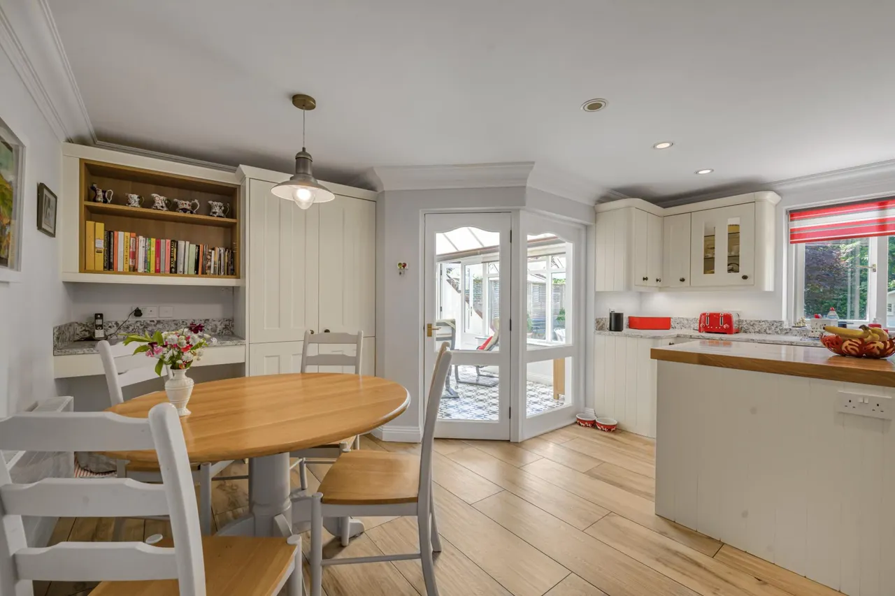 Mill Road, Cardiff, CF14, photo 10