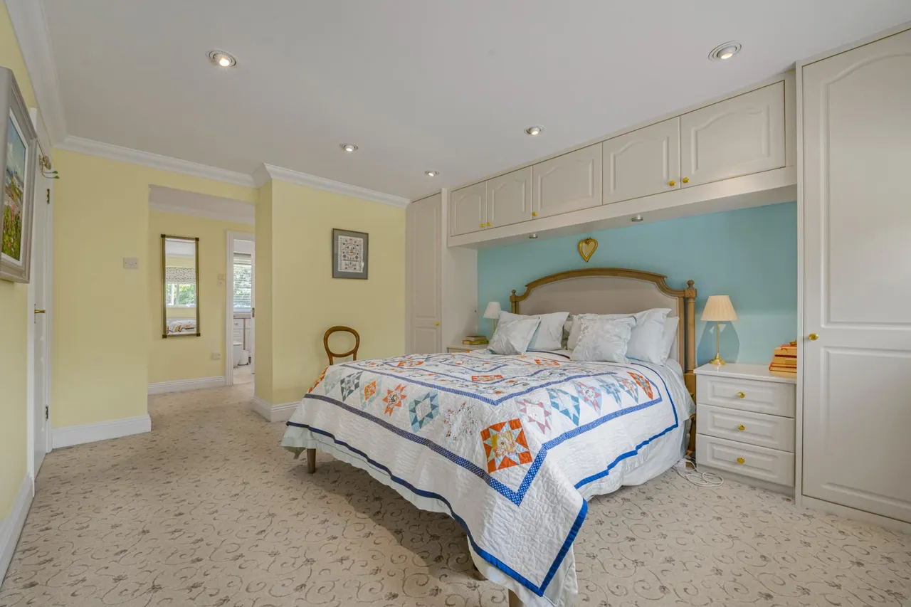Mill Road, Cardiff, CF14, photo 20