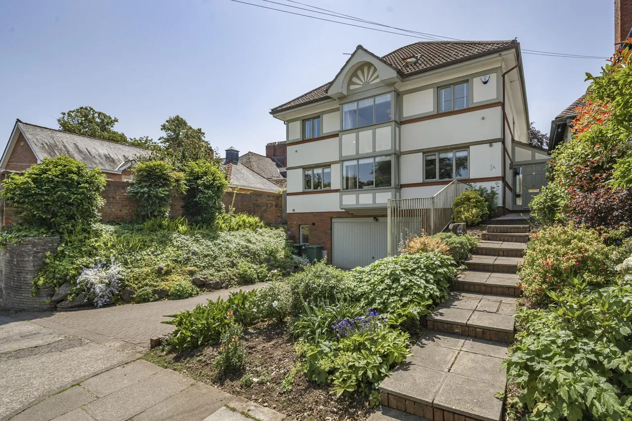 Mill Road, Cardiff, CF14, photo 38