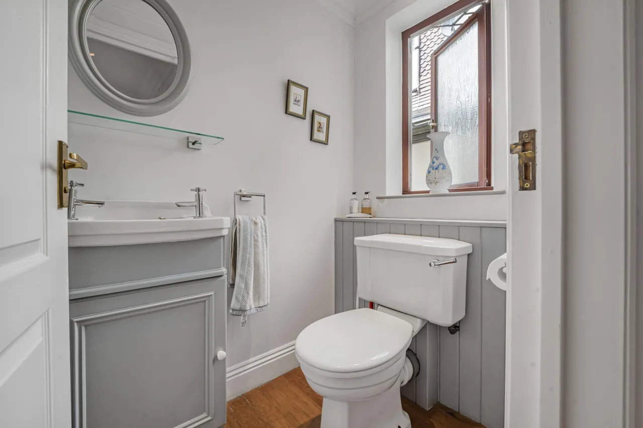 Mill Road, Cardiff, CF14, photo 15