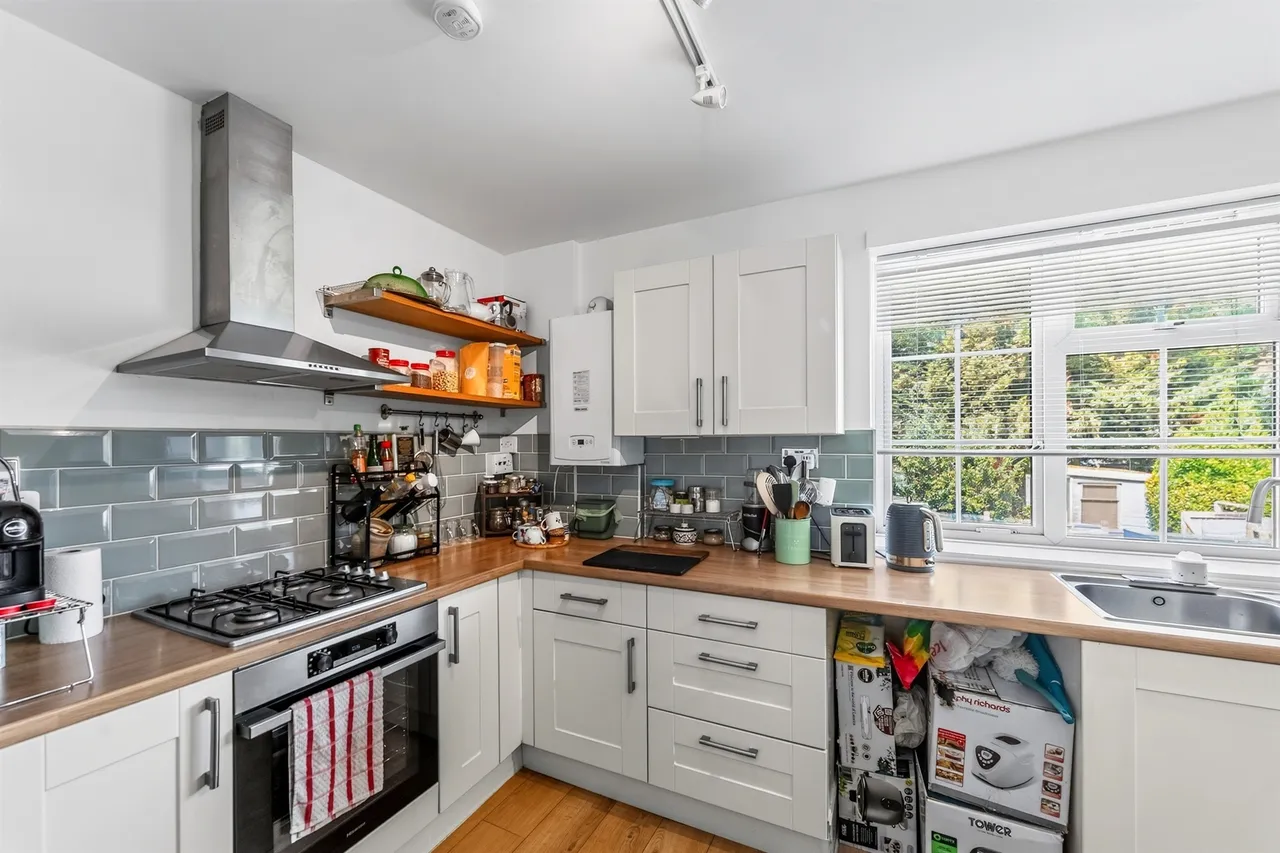 Langdon Road, Morden, photo 10