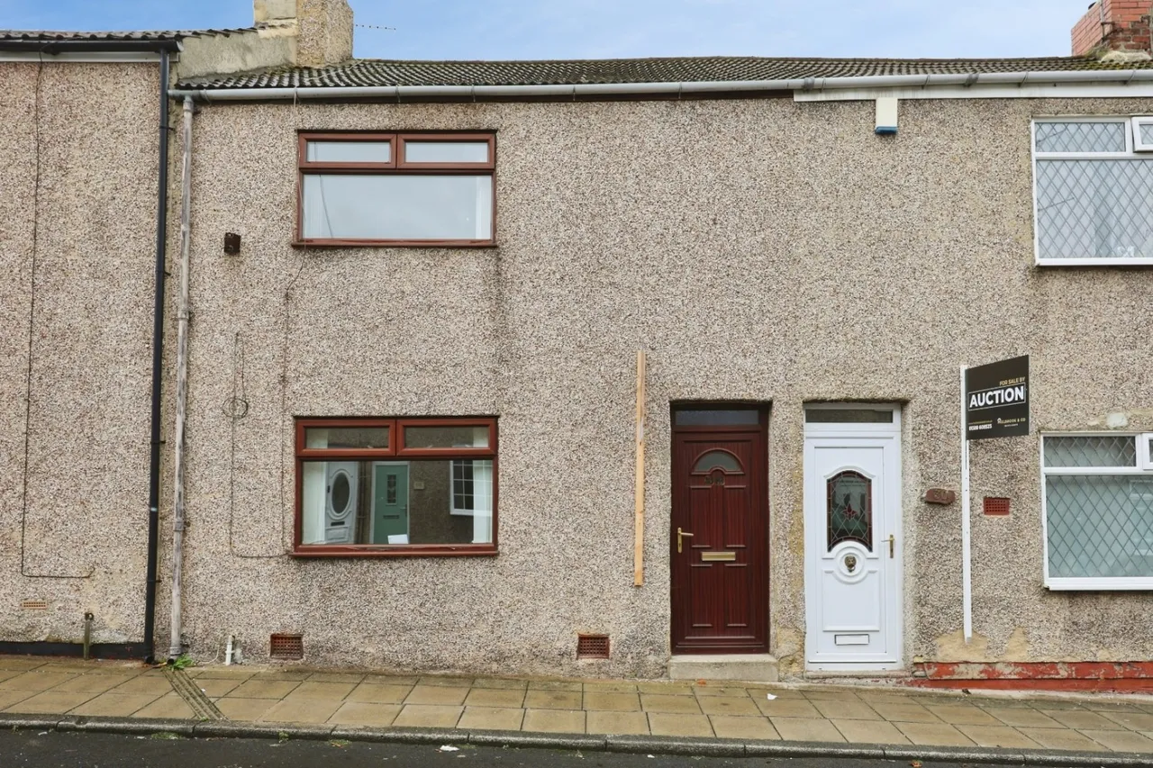 2 bed house to rent, Craddock Street, Spennymoor, DL16