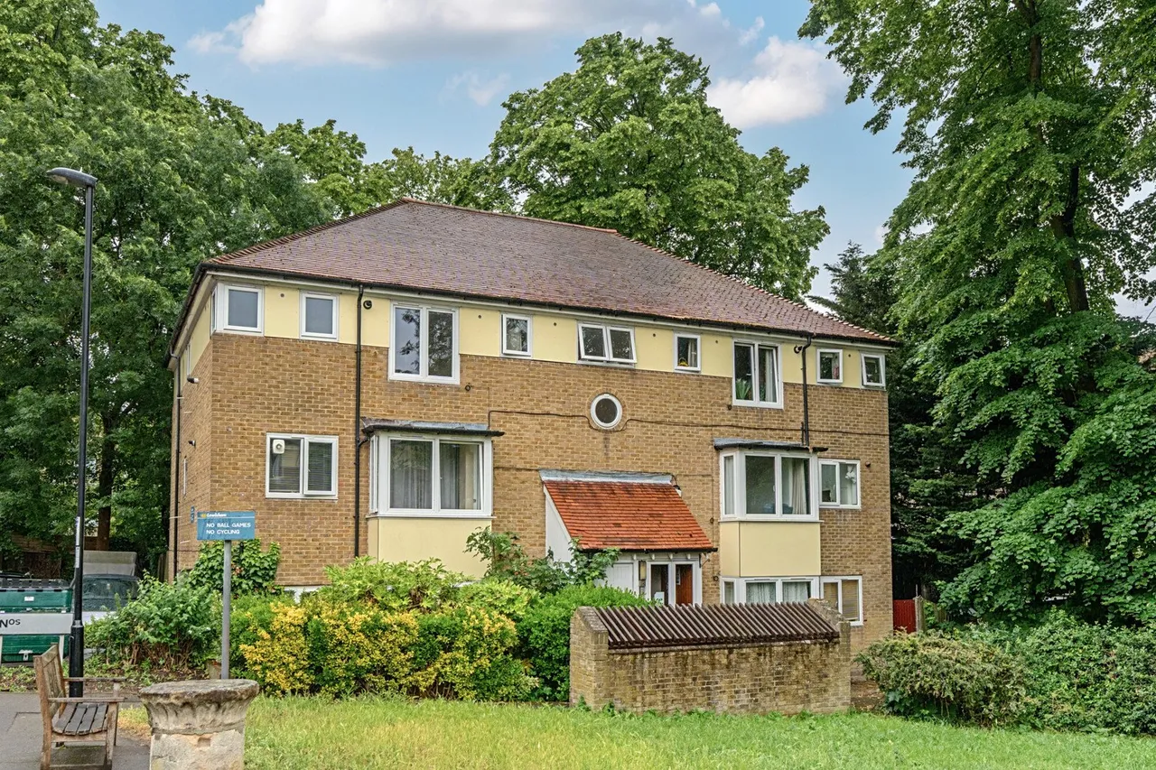 Callaghan Close, SE13, photo 13
