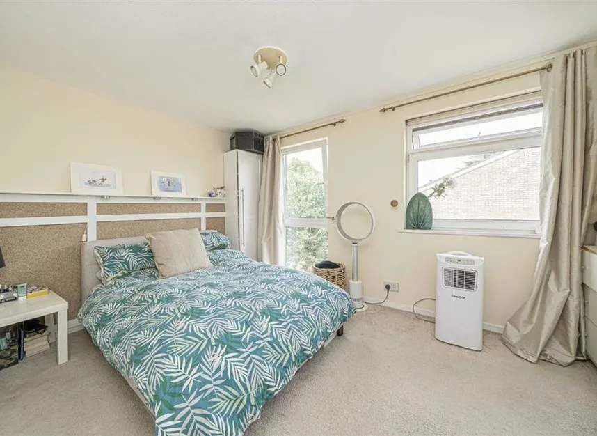 Harrowdene Gardens, Teddington, TW11, photo 3