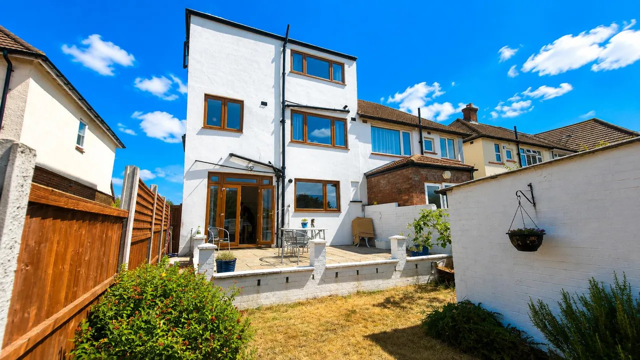 East Road, Chadwell Heath, RM6, photo 20