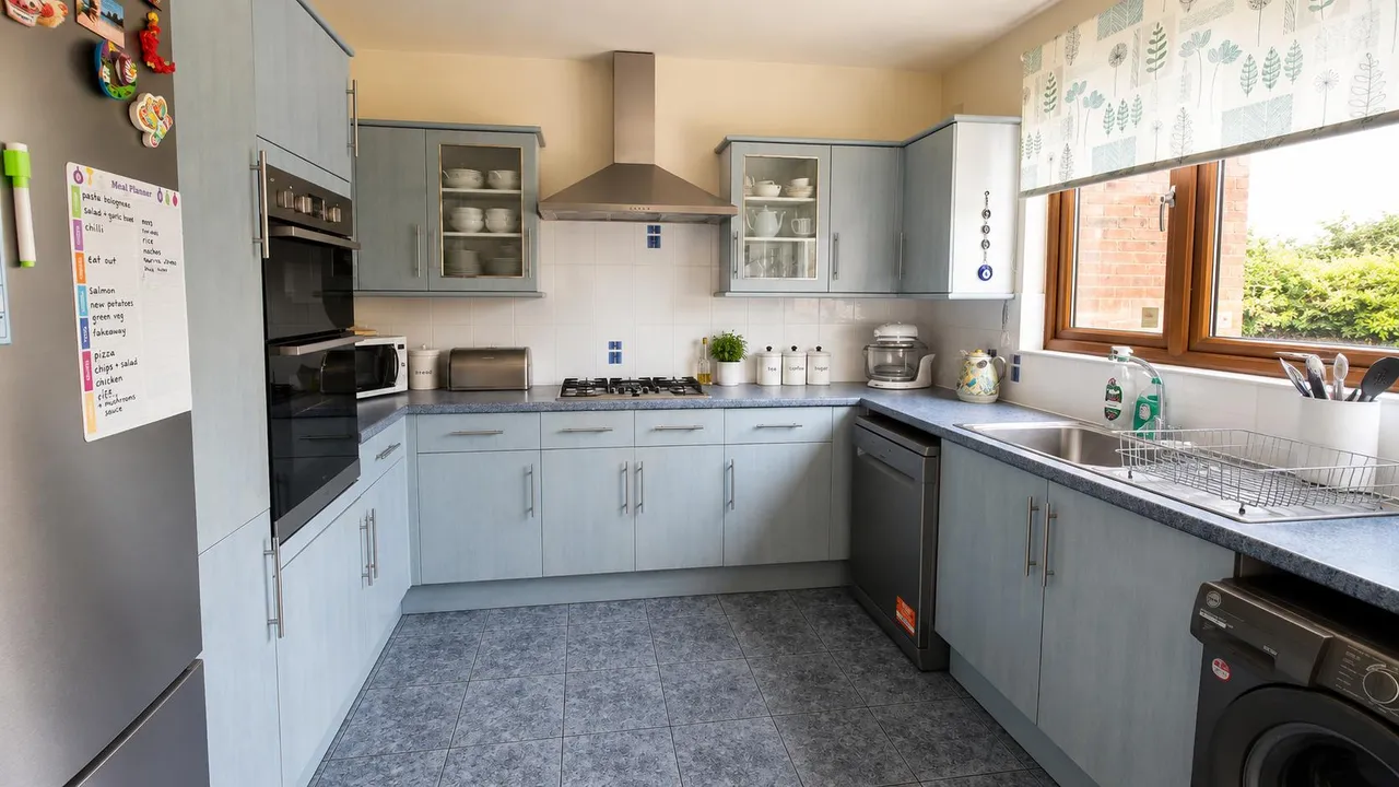 East Road, Chadwell Heath, RM6, photo 3