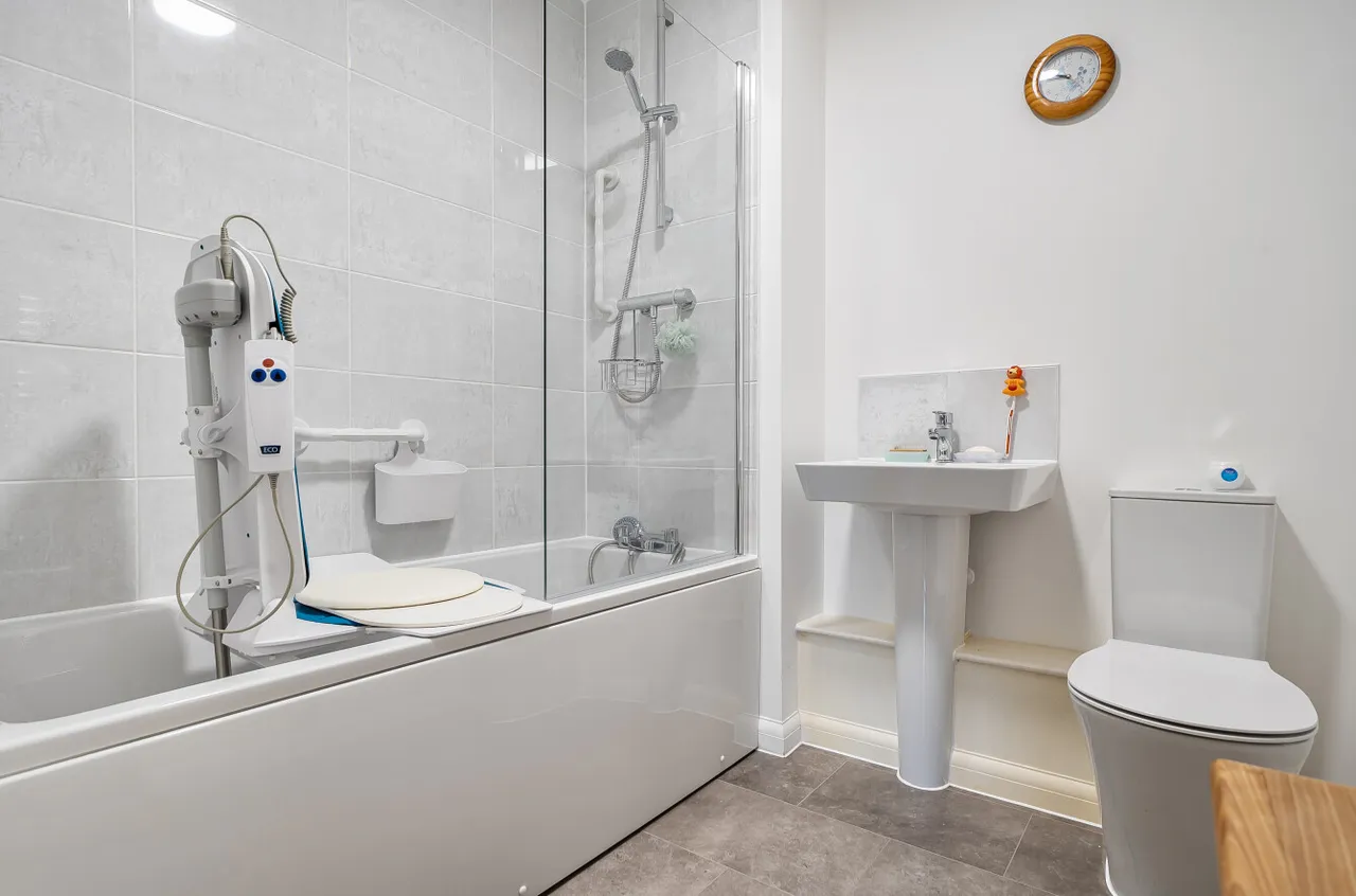 Herd Drive, Wokingham, Berkshire, RG41 1BL, photo 7
