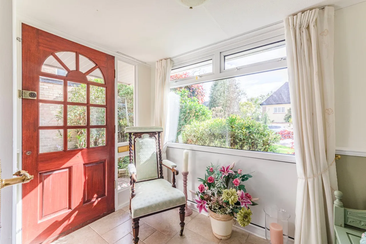 Forest Close, Pyrford, GU22, photo 6