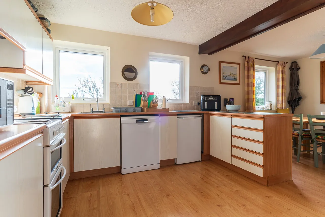 234, Cae du Village, Abersoch, Pwllheli, Gwynedd, LL53 7DZ, photo 6