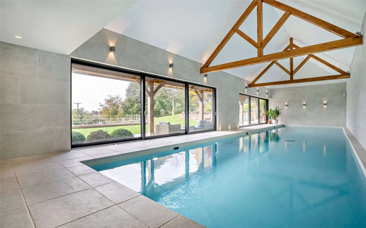 Hollins Hill, Utkinton, CW6, photo 18