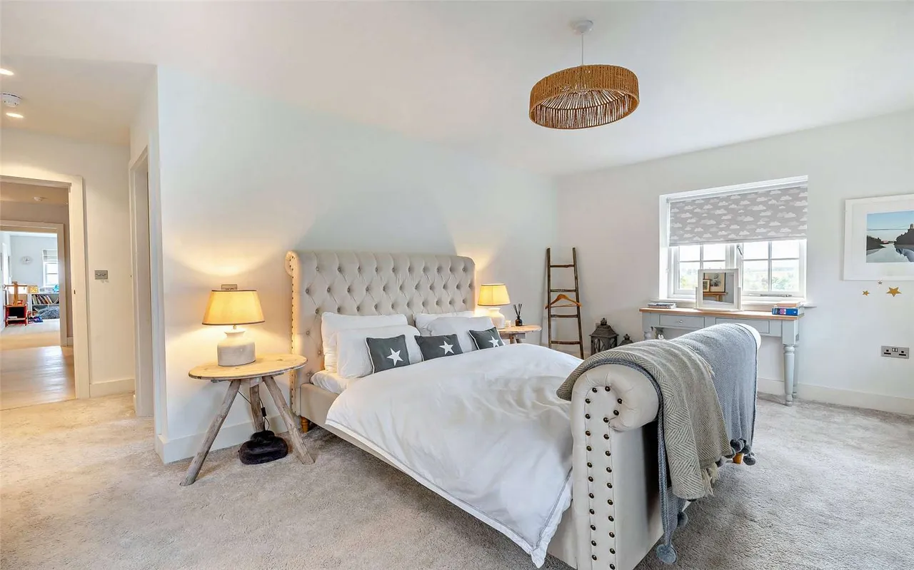 Hollins Hill, Utkinton, CW6, photo 12