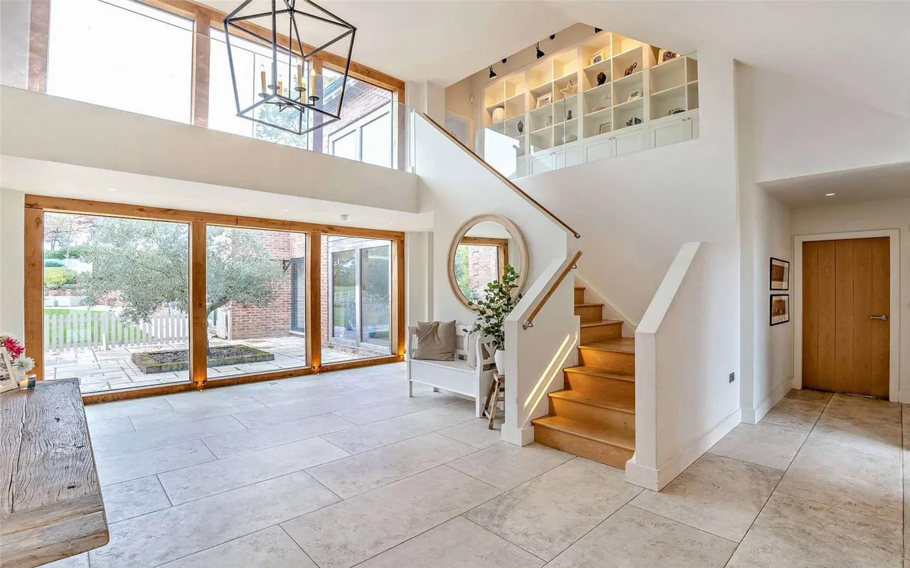 Hollins Hill, Utkinton, CW6, photo 9