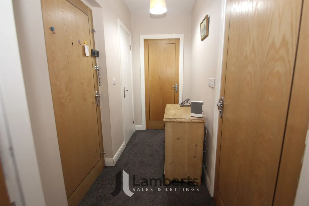 5 Ryland House Hewell Road, Redditch, photo 6