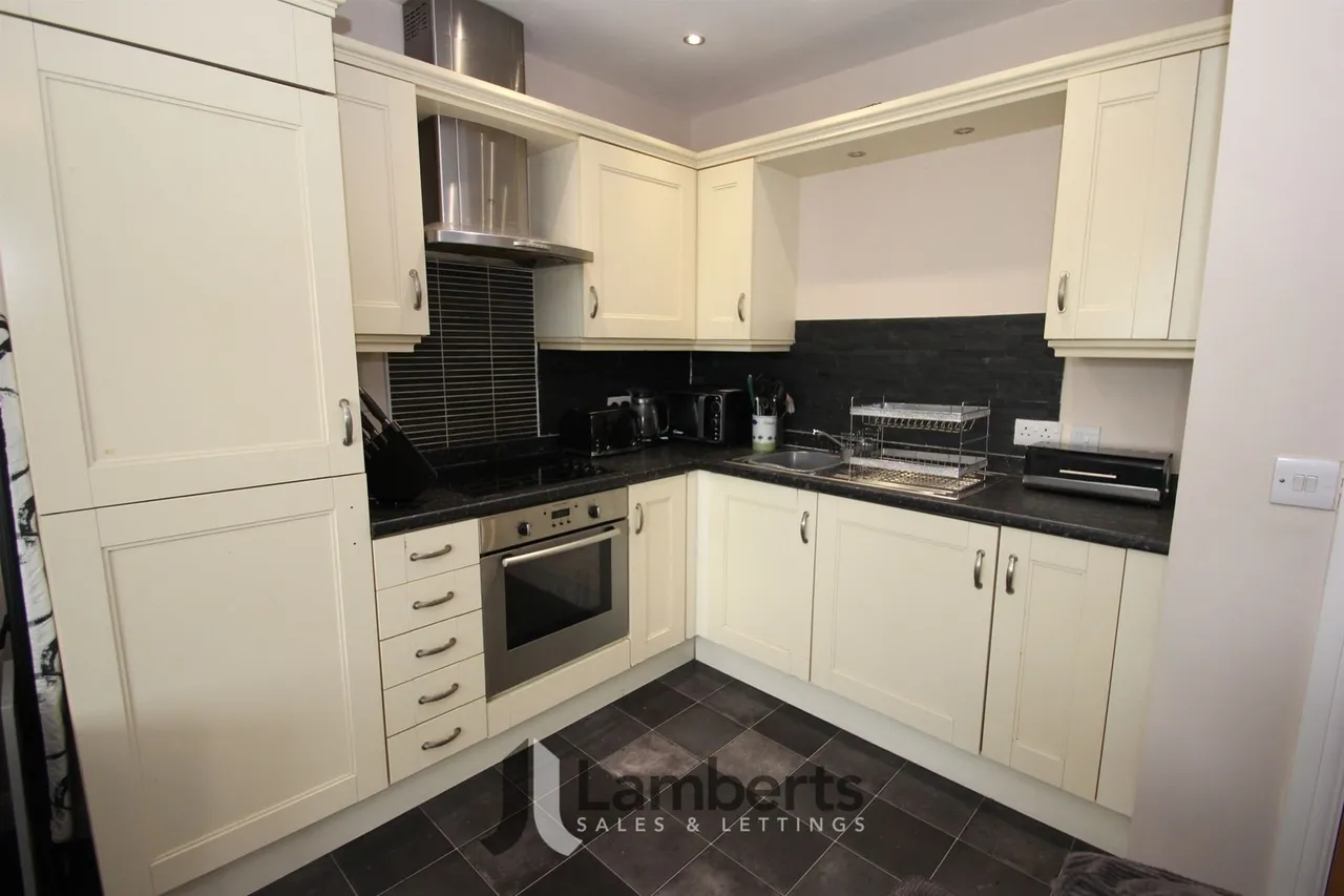 5 Ryland House Hewell Road, Redditch, photo 3