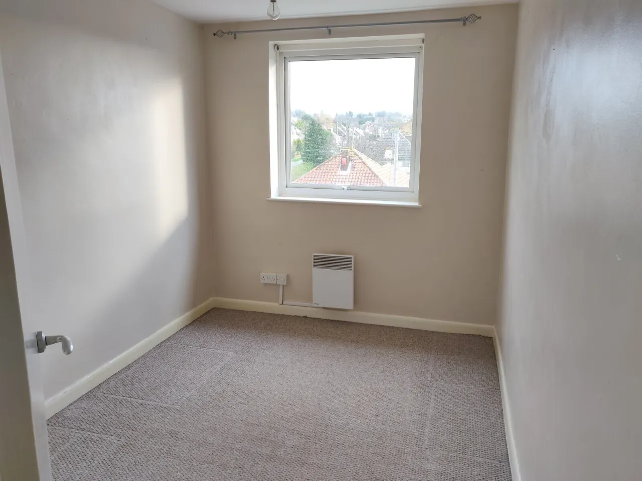 The Broadway, Sheerness, ME12, photo 4