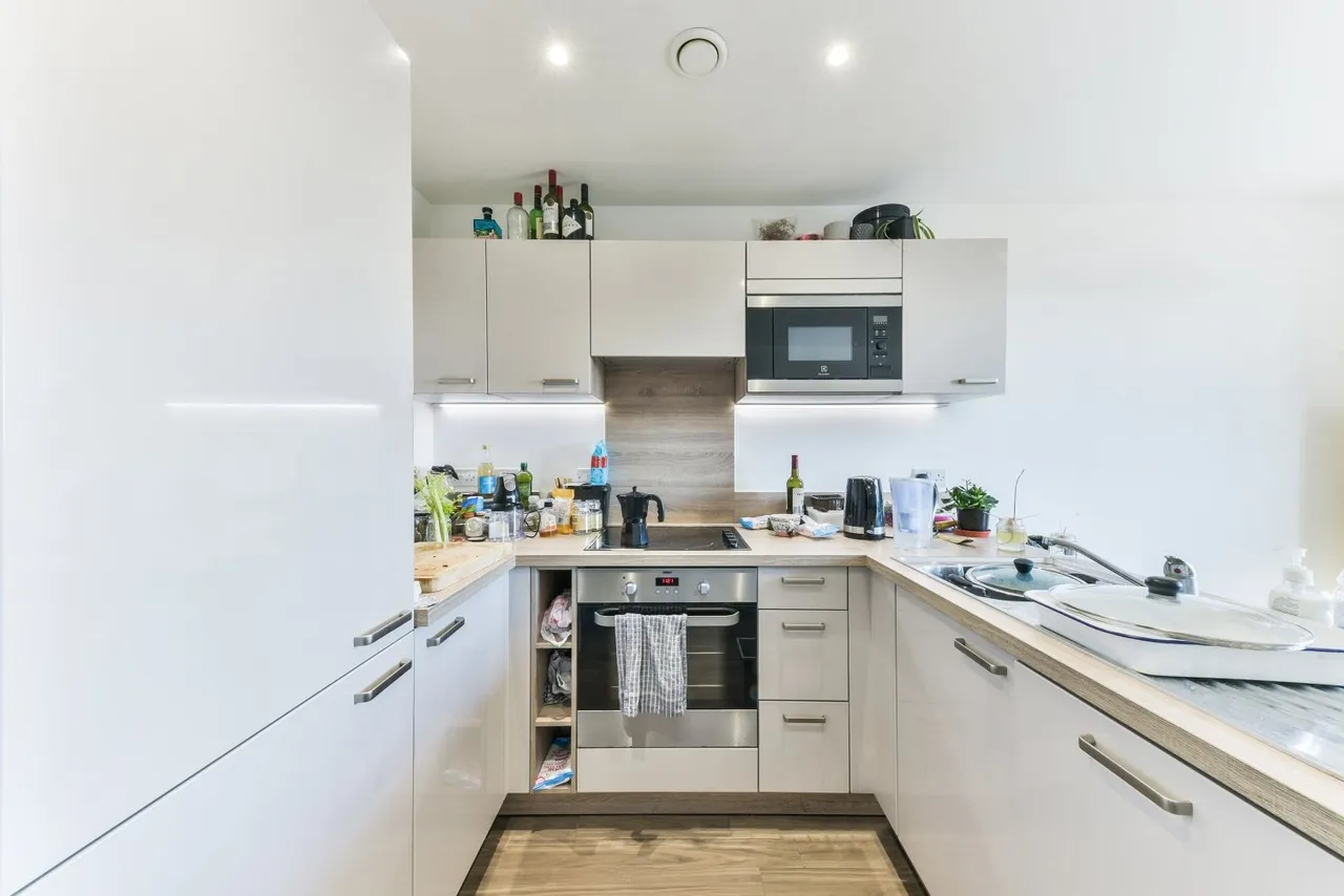 Ferdinand Court, Catford Green, Adenmore Road, Catford, SE6, photo 2