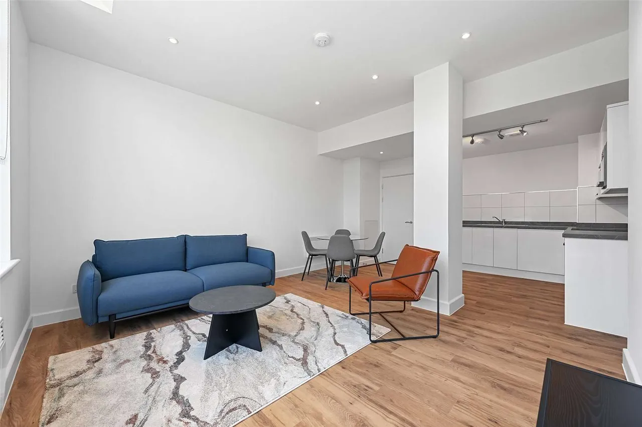 West Smithfield, London, EC1A, photo 9
