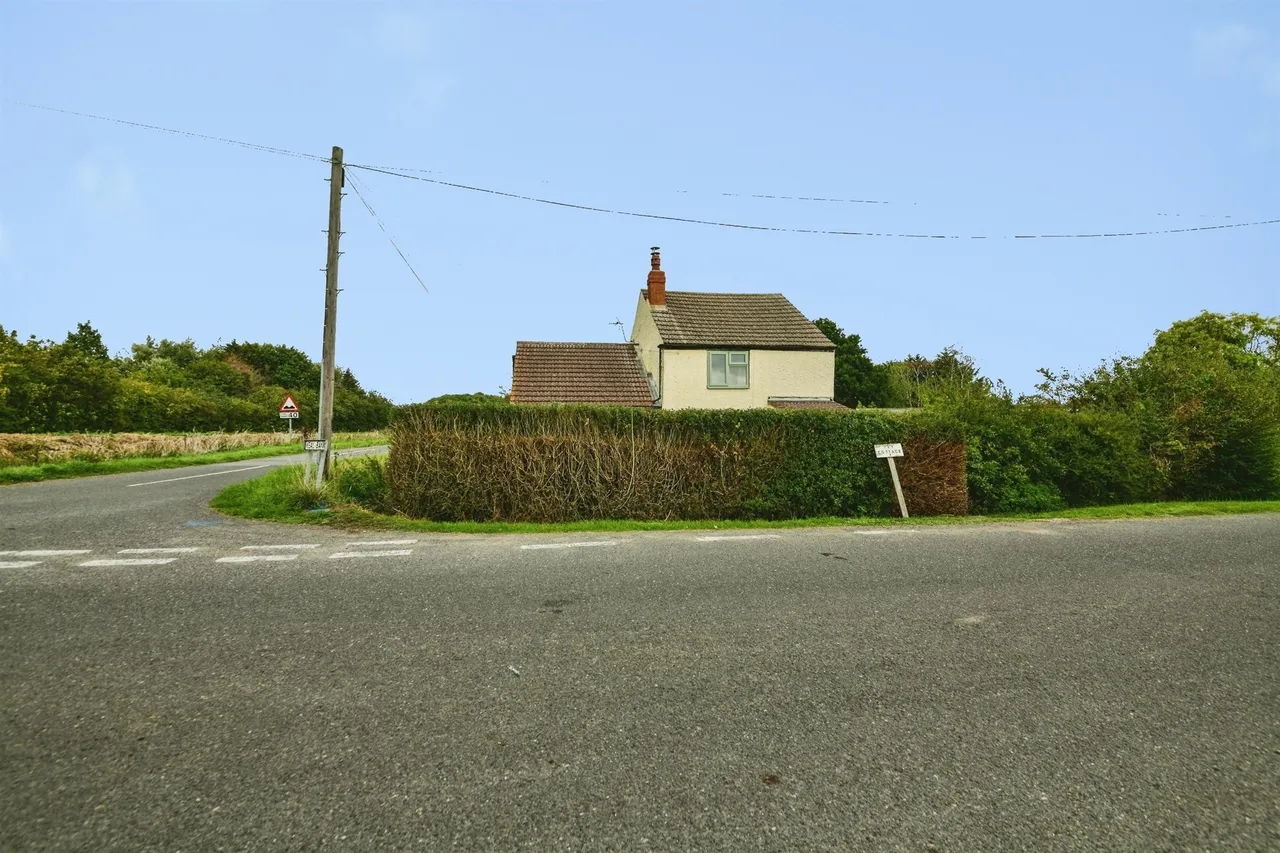 3 bed house for sale, Fen Road, Stickford, PE22