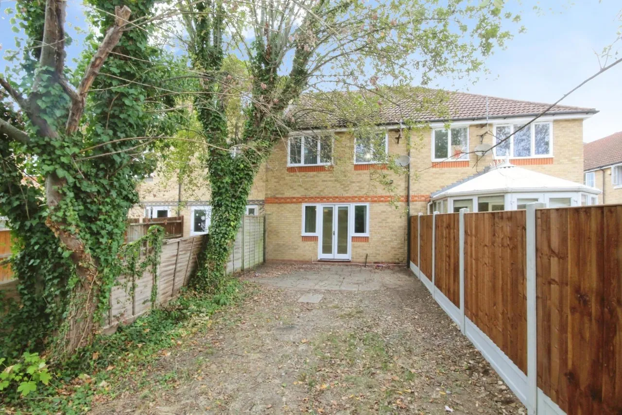 Nightingale Shott, Egham, TW20, photo 12