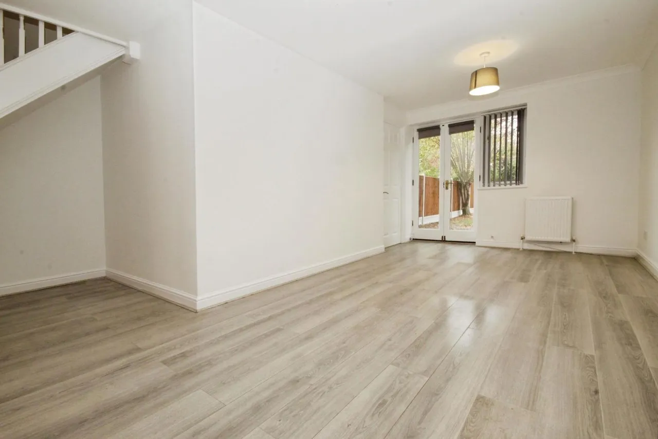 Nightingale Shott, Egham, TW20, photo 4