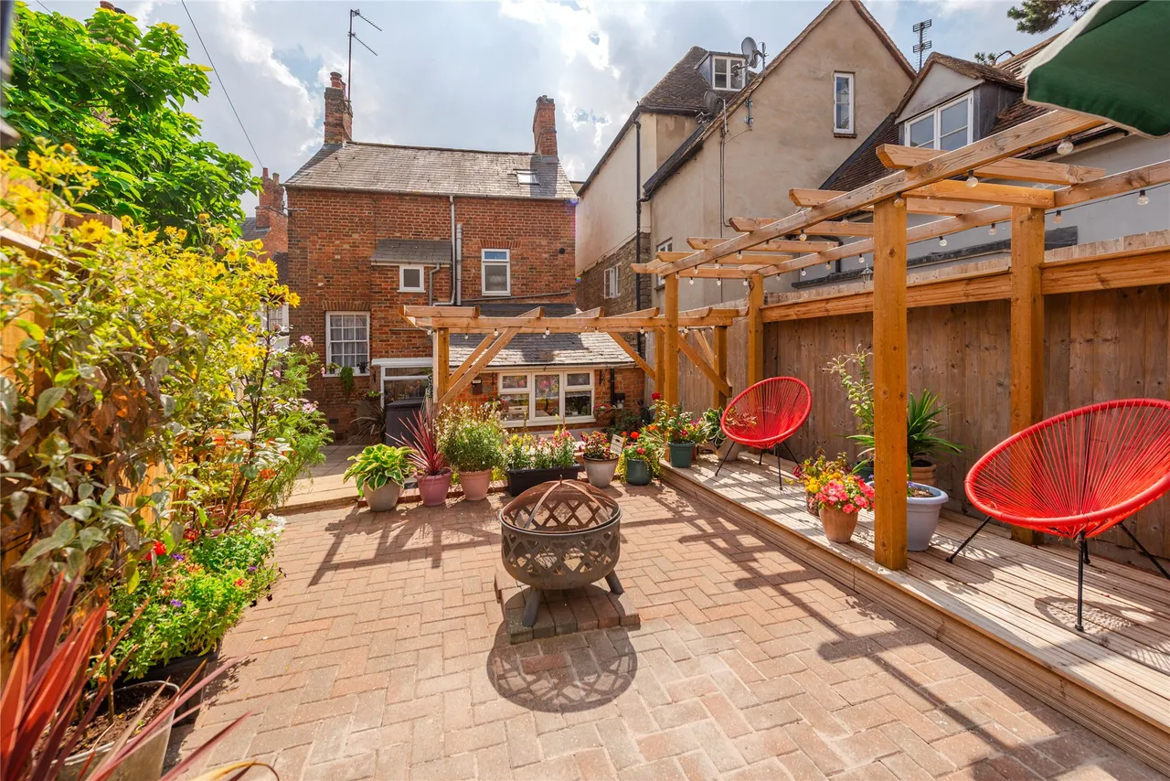 West Street, Buckingham, MK18, photo 27