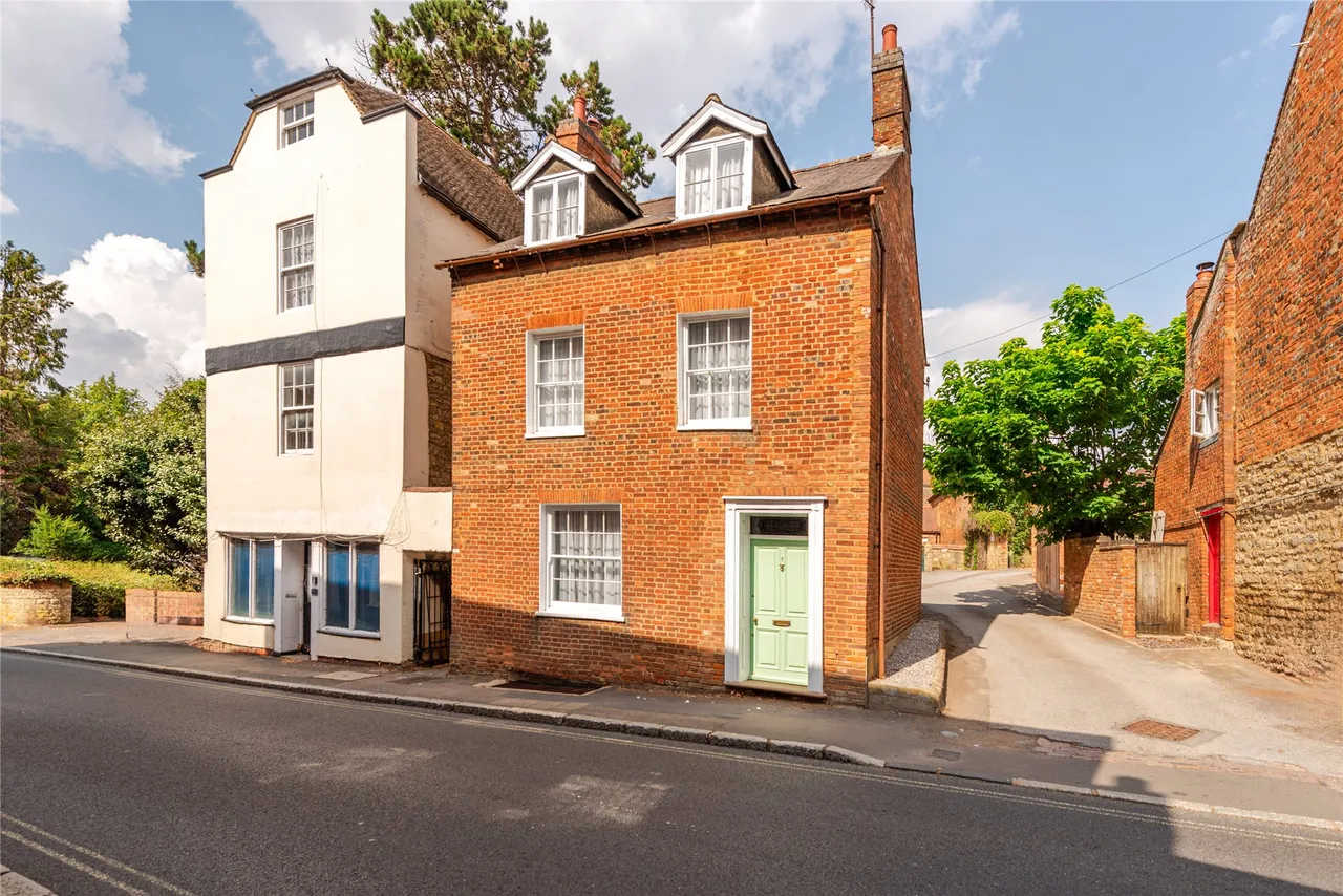 West Street, Buckingham, MK18, photo 29