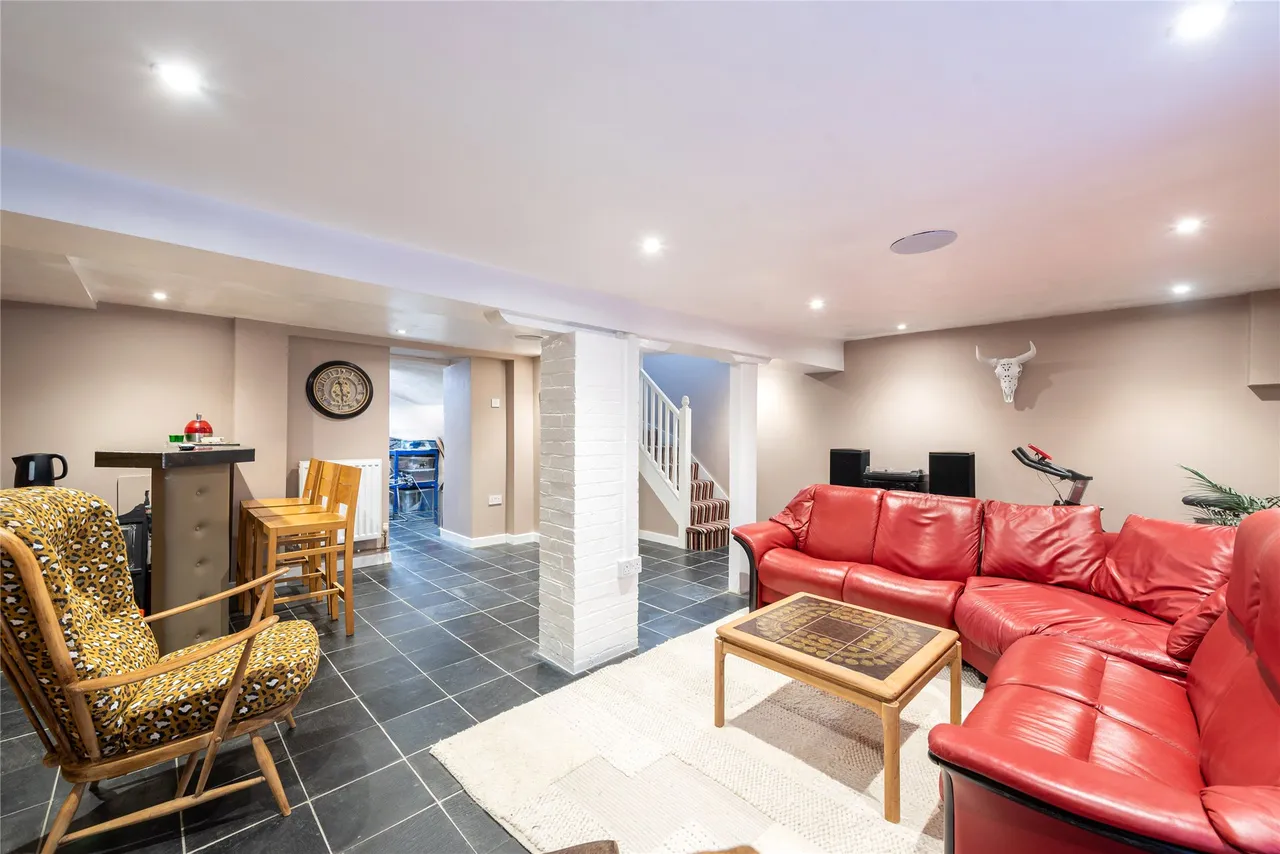 West Street, Buckingham, MK18, photo 20