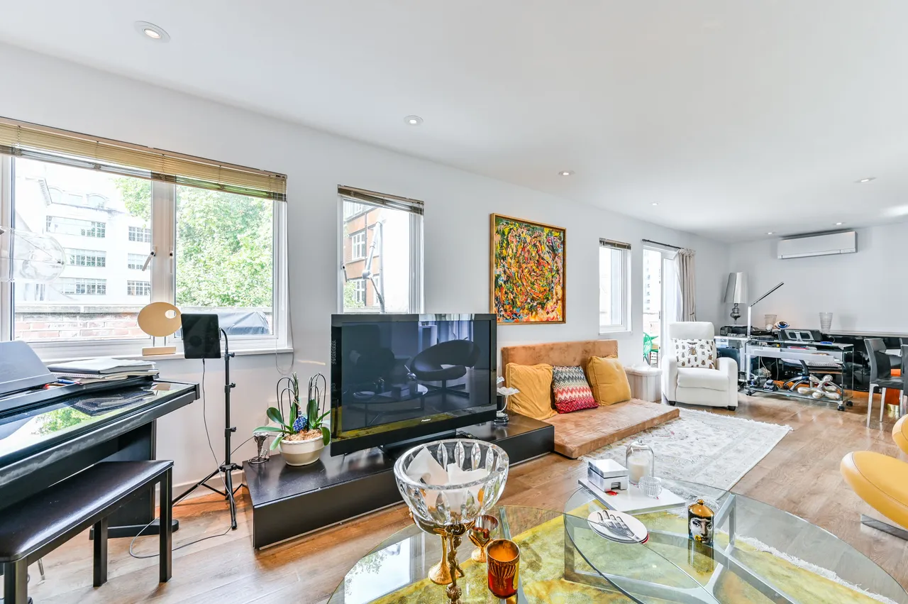 1 bed flat to rent, London, EC4Y