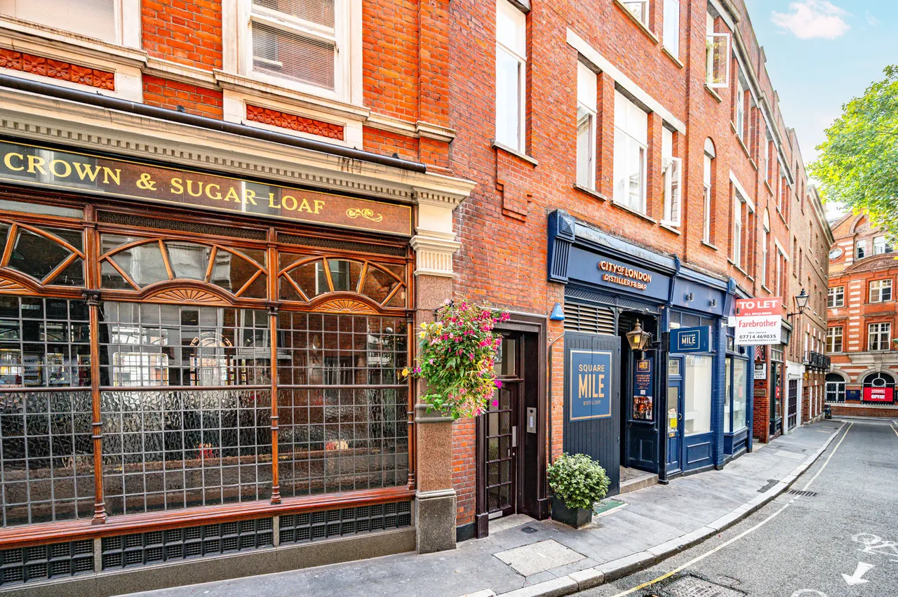 London, EC4Y, photo 2