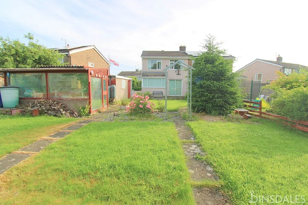 Middlebrook Crescent Fairweather Green, Bradford BD8 0EN, photo 9