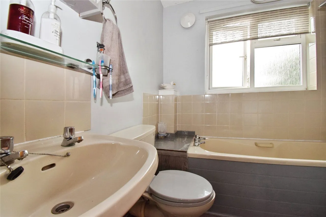 Taylors Bridge Road, Wigston, LE18, photo 9