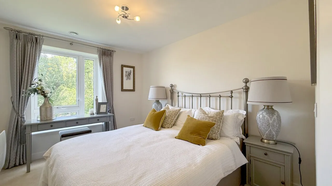 Crescent Place, Warminster, BA12, photo 6