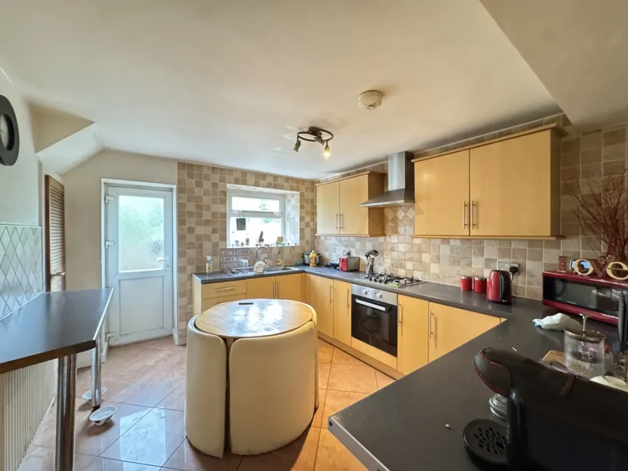 Aberfan Crescent, Aberfan, CF48, photo 3