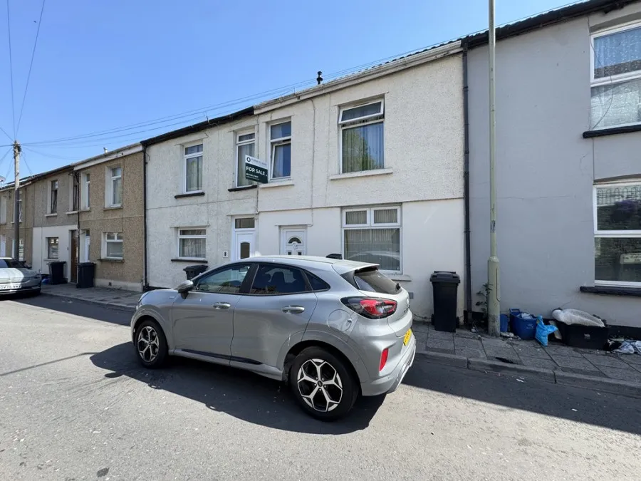 Aberfan Crescent, Aberfan, CF48, photo 11