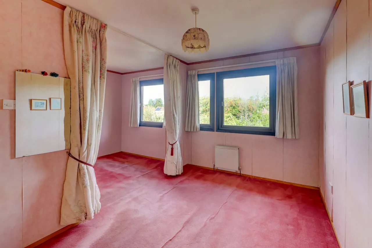 New Road, High Wycombe, HP15, photo 8
