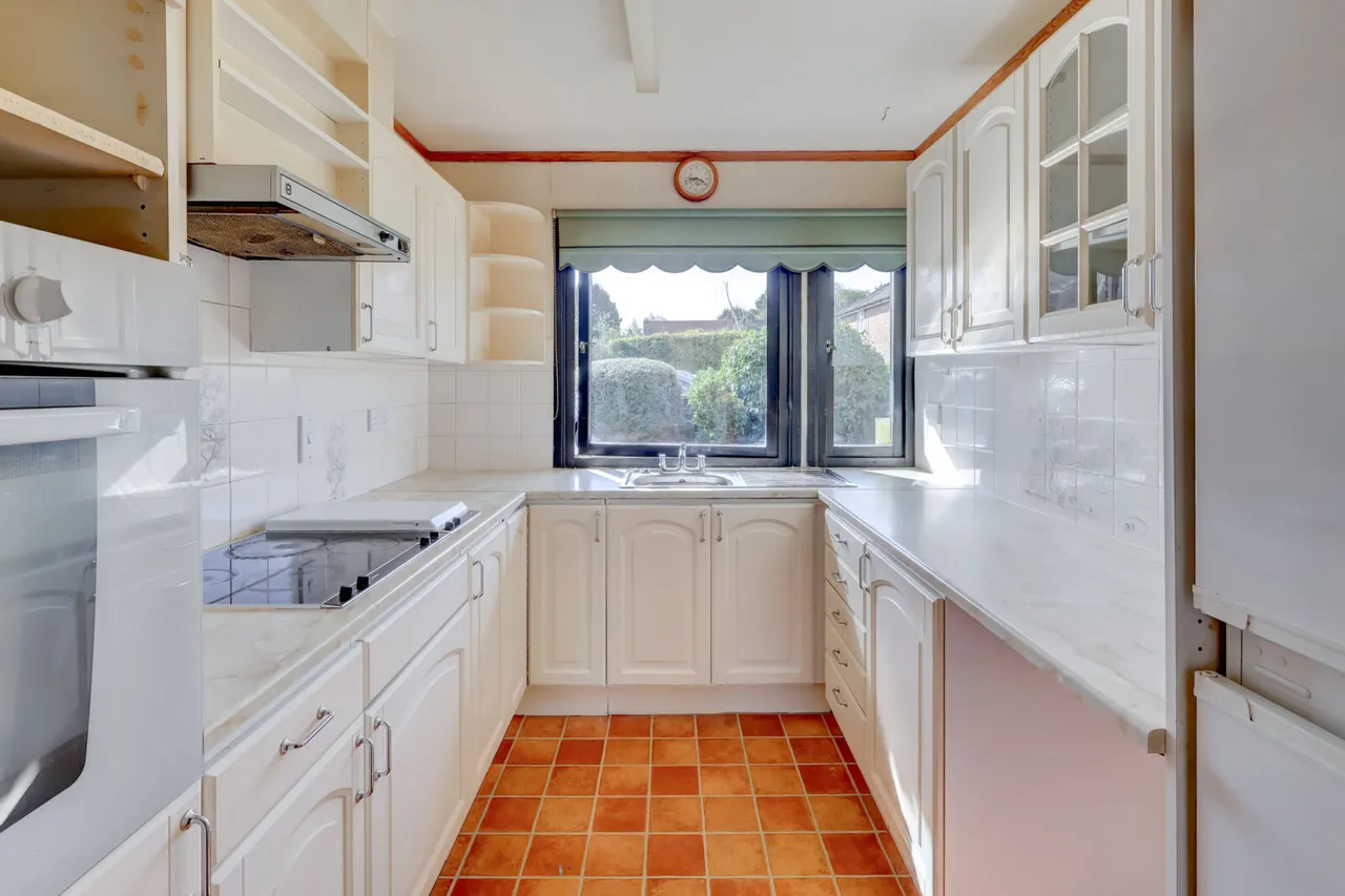 New Road, High Wycombe, HP15, photo 7