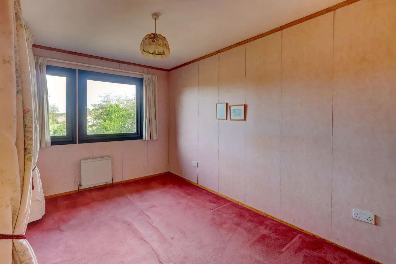 New Road, High Wycombe, HP15, photo 14