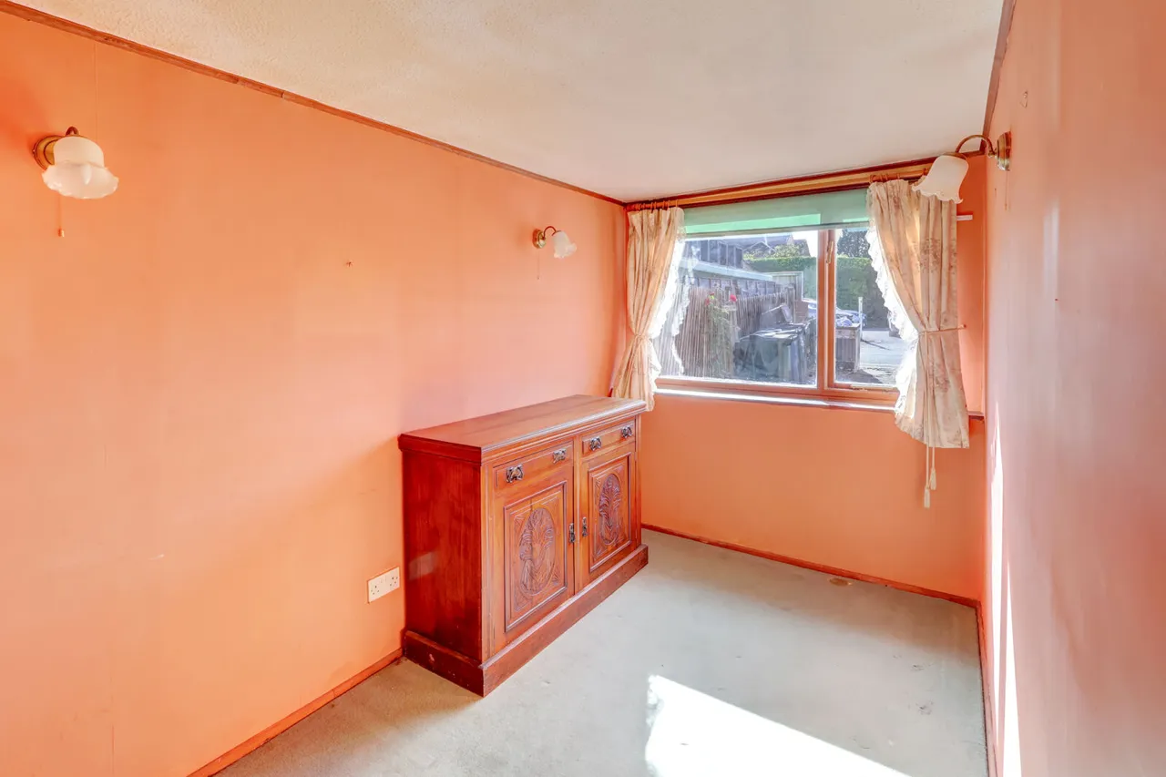 New Road, High Wycombe, HP15, photo 12
