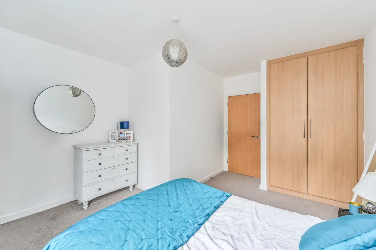 3 Yvon House, Alexandra Avenue, London, photo 5