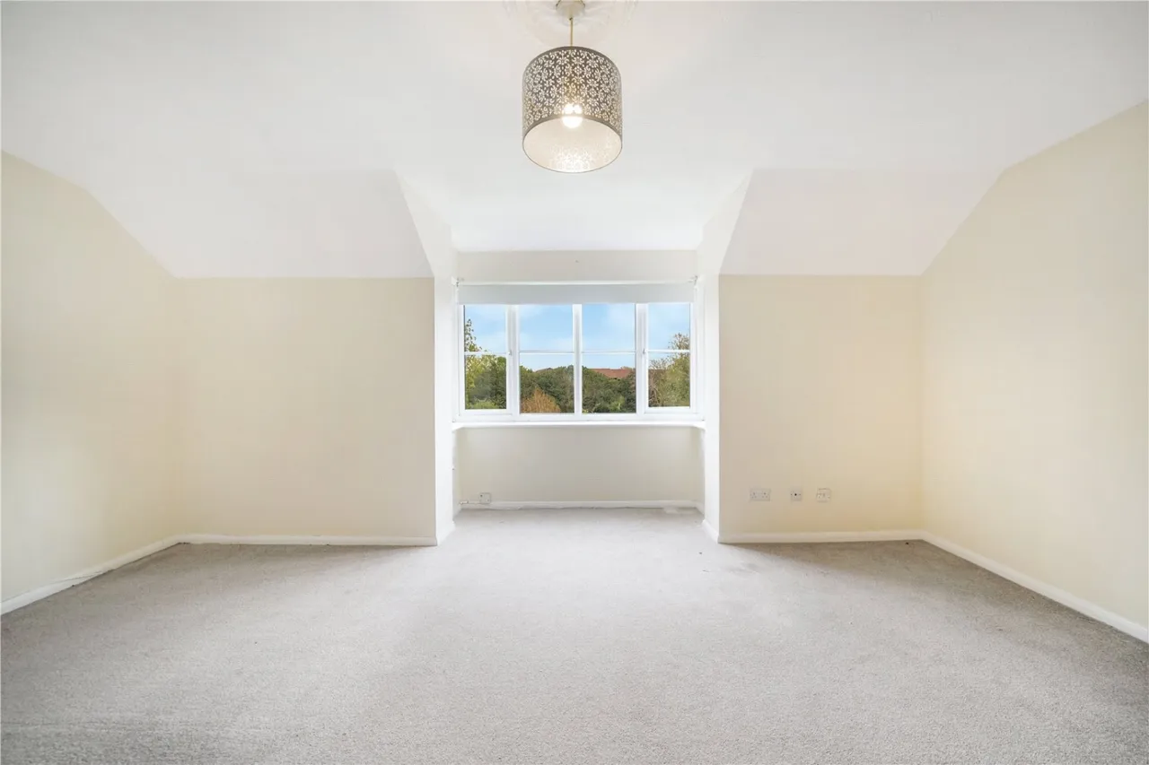 Mahon Close, Enfield, EN1, photo 5