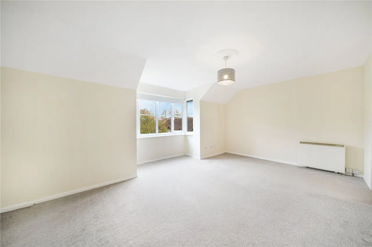 Mahon Close, Enfield, EN1, photo 4