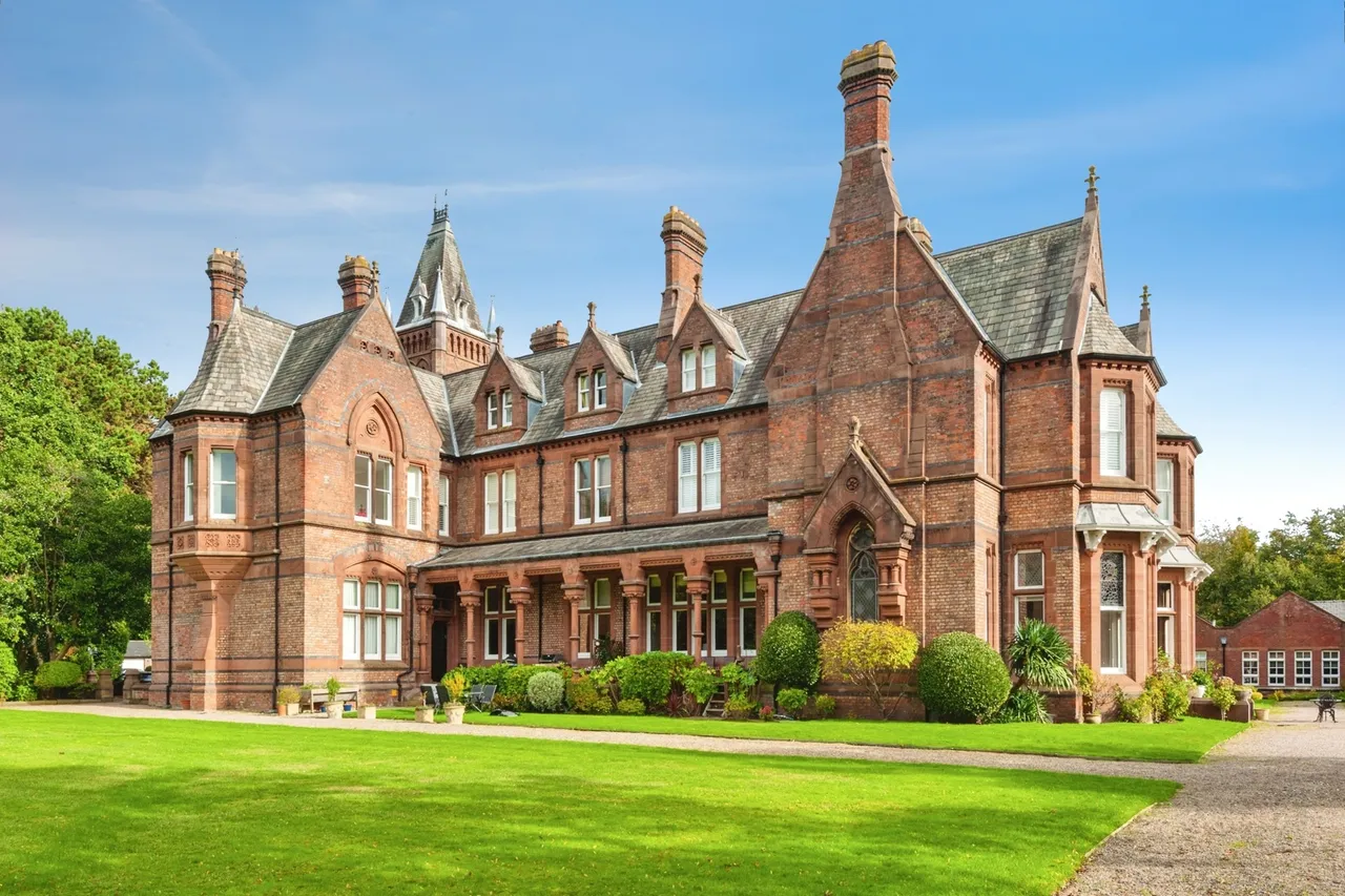 Ye Priory Court, Liverpool, L25, photo 23