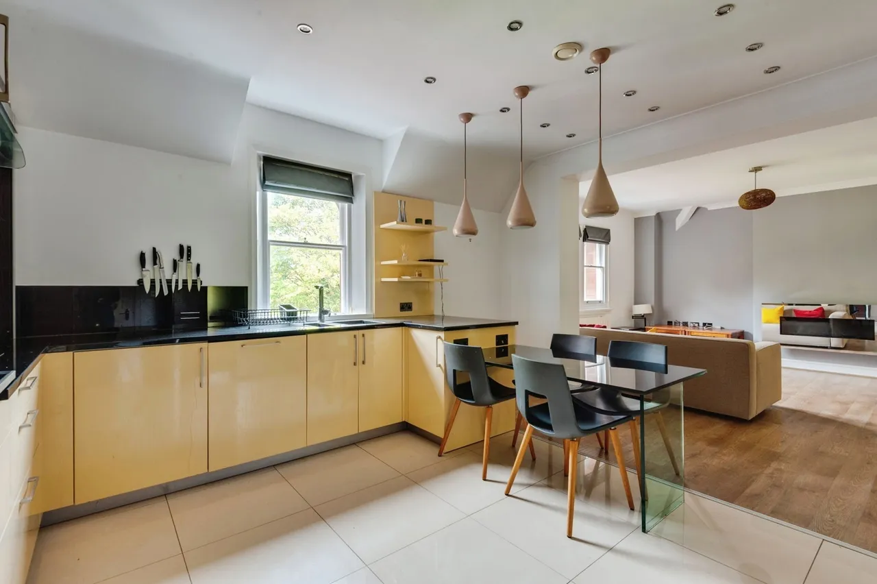 Ye Priory Court, Liverpool, L25, photo 5