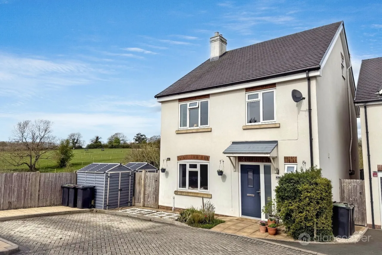 5 bed house for sale, Tunnel Road, Galley Common, CV10