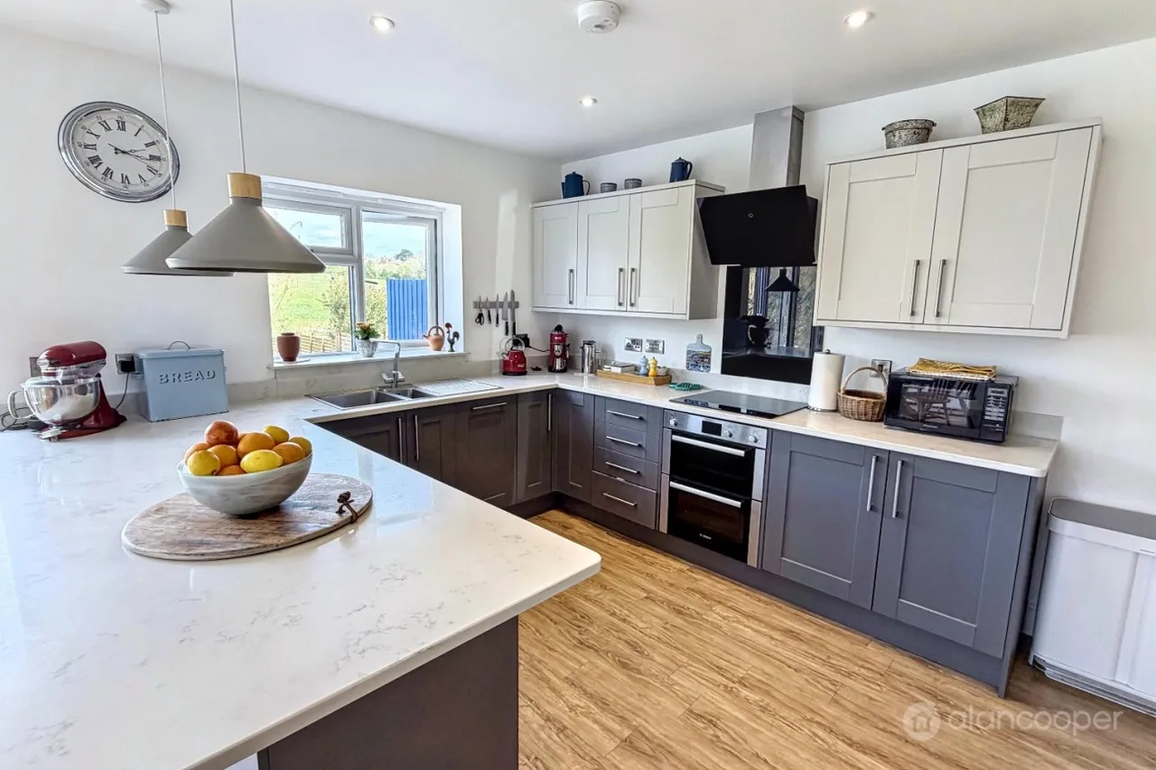 Tunnel Road, Galley Common, CV10, photo 10