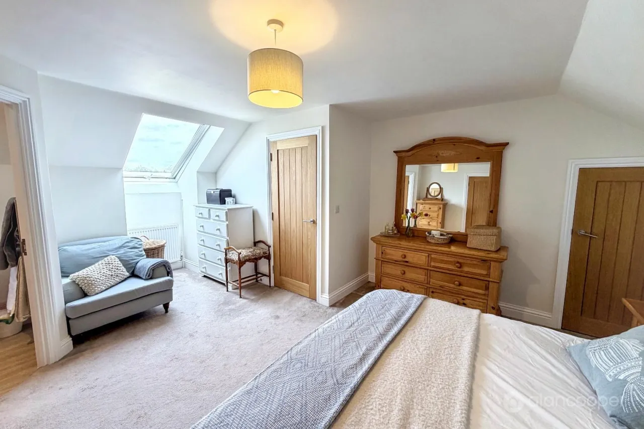 Tunnel Road, Galley Common, CV10, photo 4