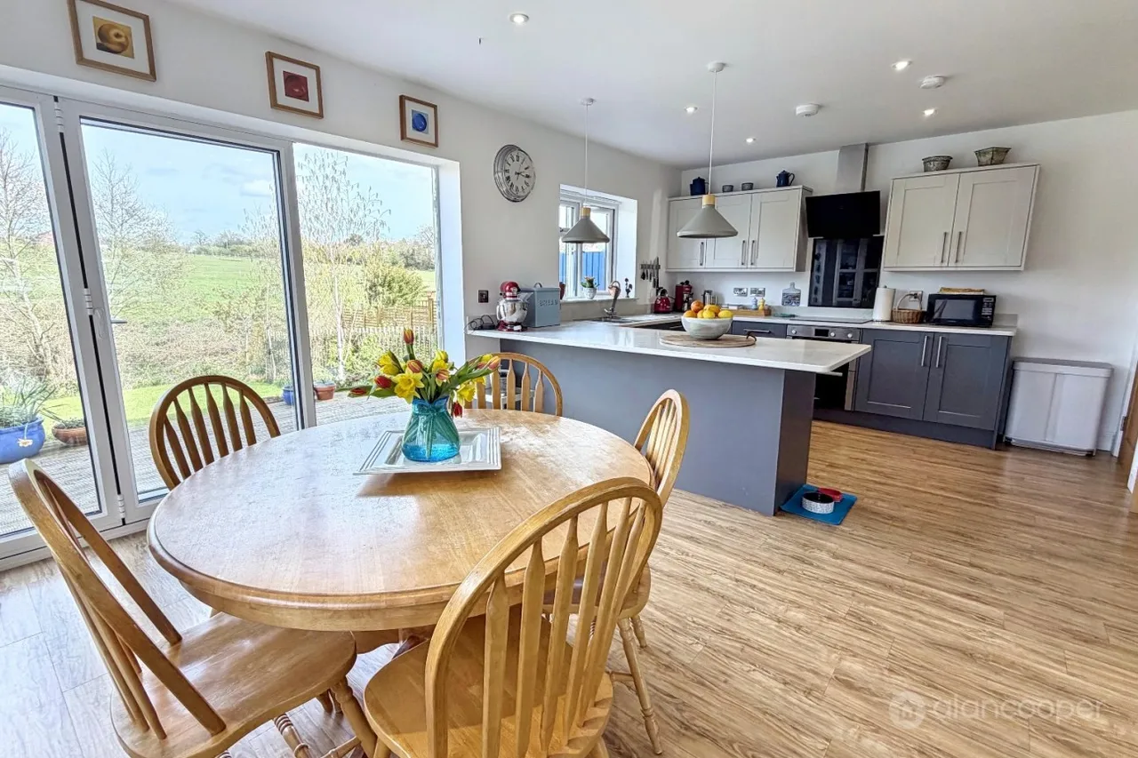Tunnel Road, Galley Common, CV10, photo 9