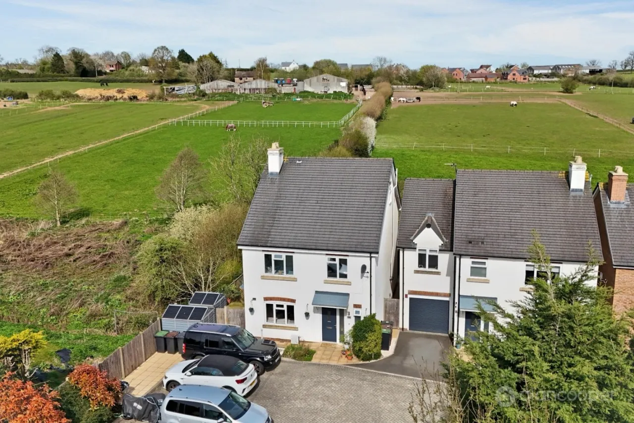 Tunnel Road, Galley Common, CV10, photo 2